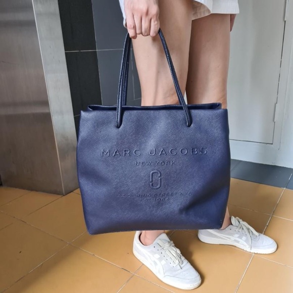 Marc Jacobs Handbags - Marc Jacobs Navy Blue Tote Bag